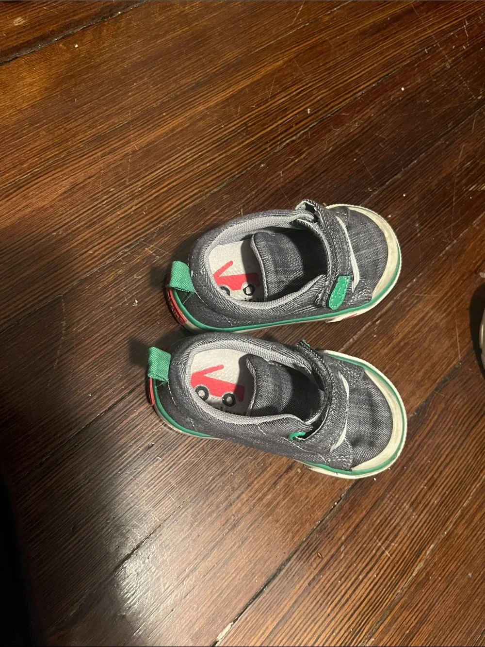 See Kai Run Gray and Green Toddler Hook-and-Loop Sneakers